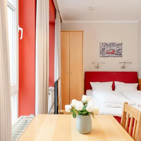 Gemuetliche Fuer Zwei In Mit Balkon * Sellin (Rugen)